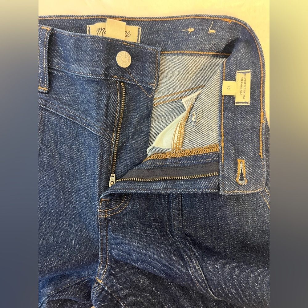 Madewell The Perfect Vintage Straight Jean in Greenhaven Wash Seamed Version - Picture 6 of 9